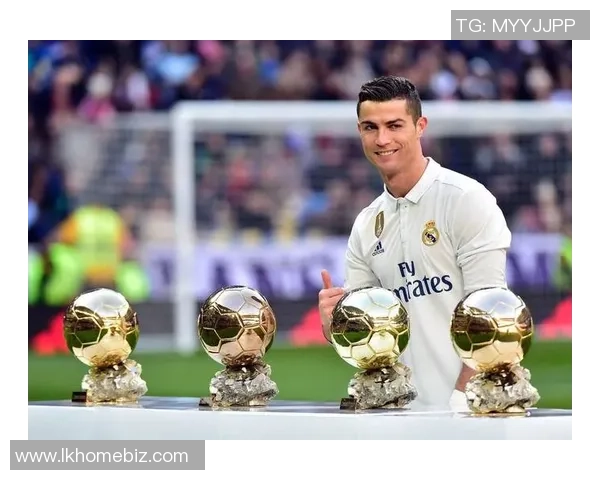 足球明星荣誉加身哪位球员手握最多奖杯成就传奇