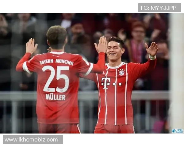 足球明星穆勒精彩头球瞬间回顾展现其在赛场上的非凡技艺与魅力